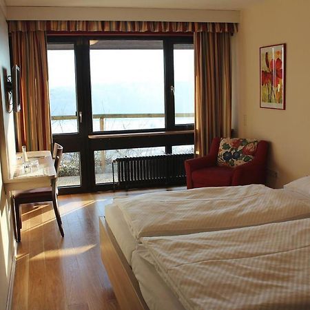 ויננדן Burghotel Schoene Aussicht Bauer Gmbh מראה חיצוני תמונה